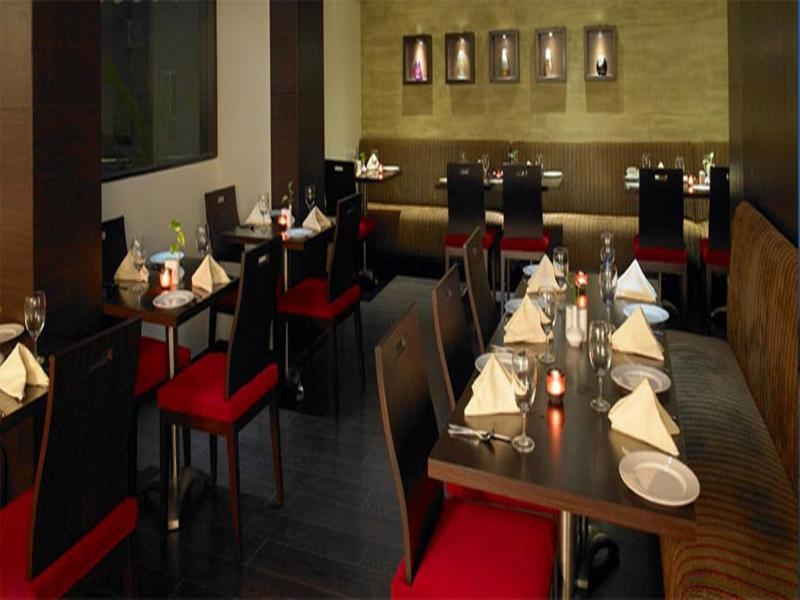 Royal Orchid Golden Suites Poona Buitenkant foto
